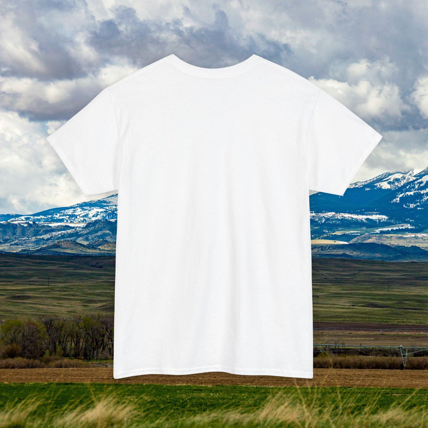 Wild and Free Yellowstone Graphic Tee for Nature Lovers | Unisex Cotton T-shirt, Gift for Hikers, Outdoorsy Shirt, Adventure Tee, Camping