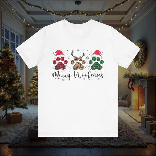 Christmas Dog Lover Shirt, Merry Woofmas Tee, Unisex Holiday T-Shirt, Funny Pet Owner Gift, Dog Mom Dad Apparel, Festive Animal Graphic Top
